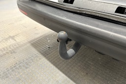 valkoinen Volkswagen Transporter 2024 kuva 29.