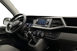 valkoinen Volkswagen Transporter 2024 kuva 9.