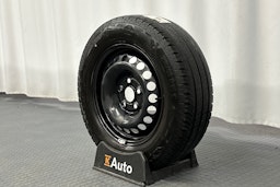 valkoinen Volkswagen Transporter 2024 kuva 13.