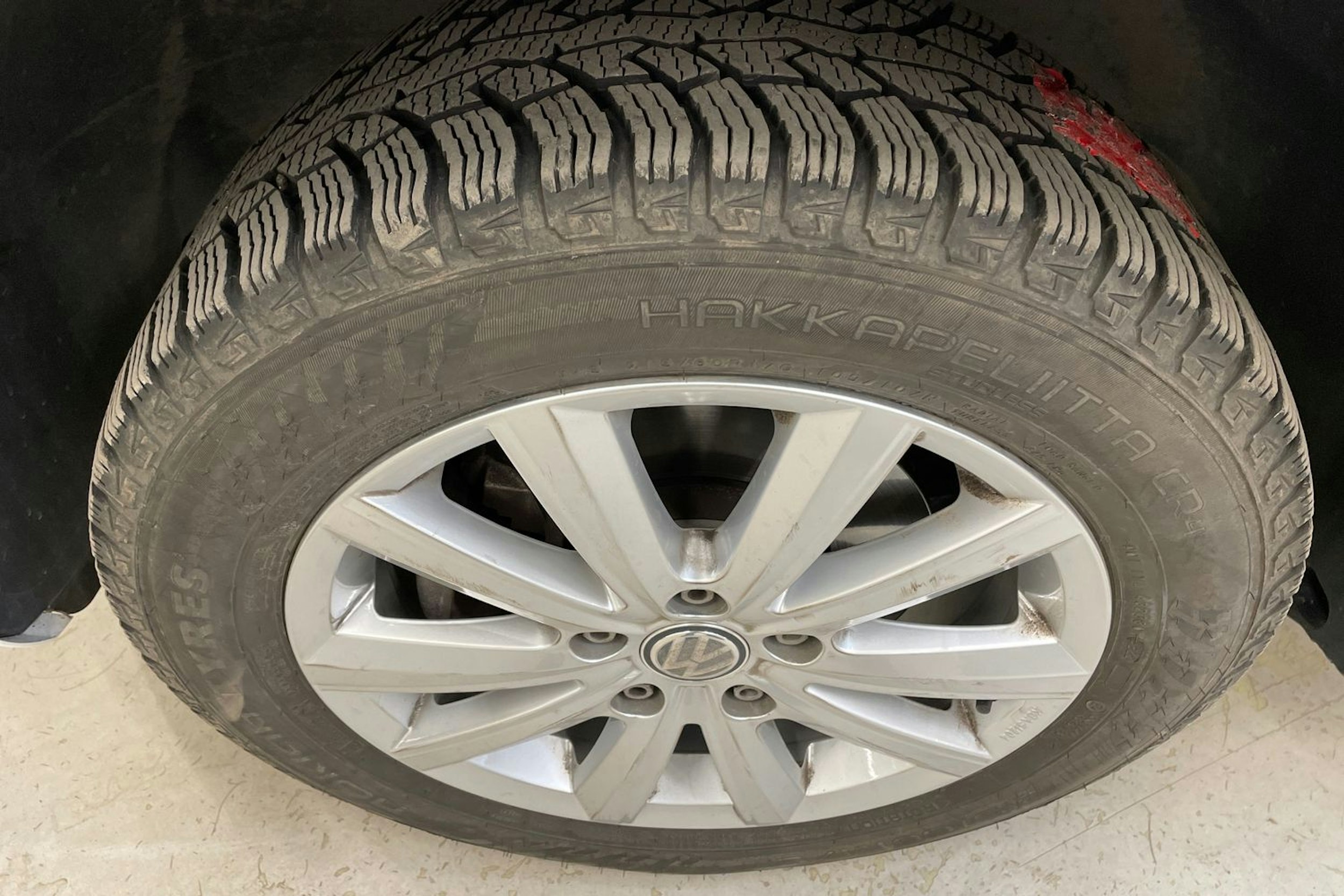 valkoinen Volkswagen Transporter 2024 kuva 9.