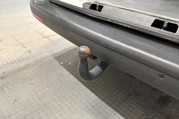 valkoinen Volkswagen Transporter 2024 kuva 26.