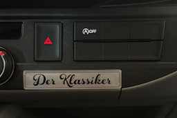 valkoinen Volkswagen Transporter 2024 kuva 21.