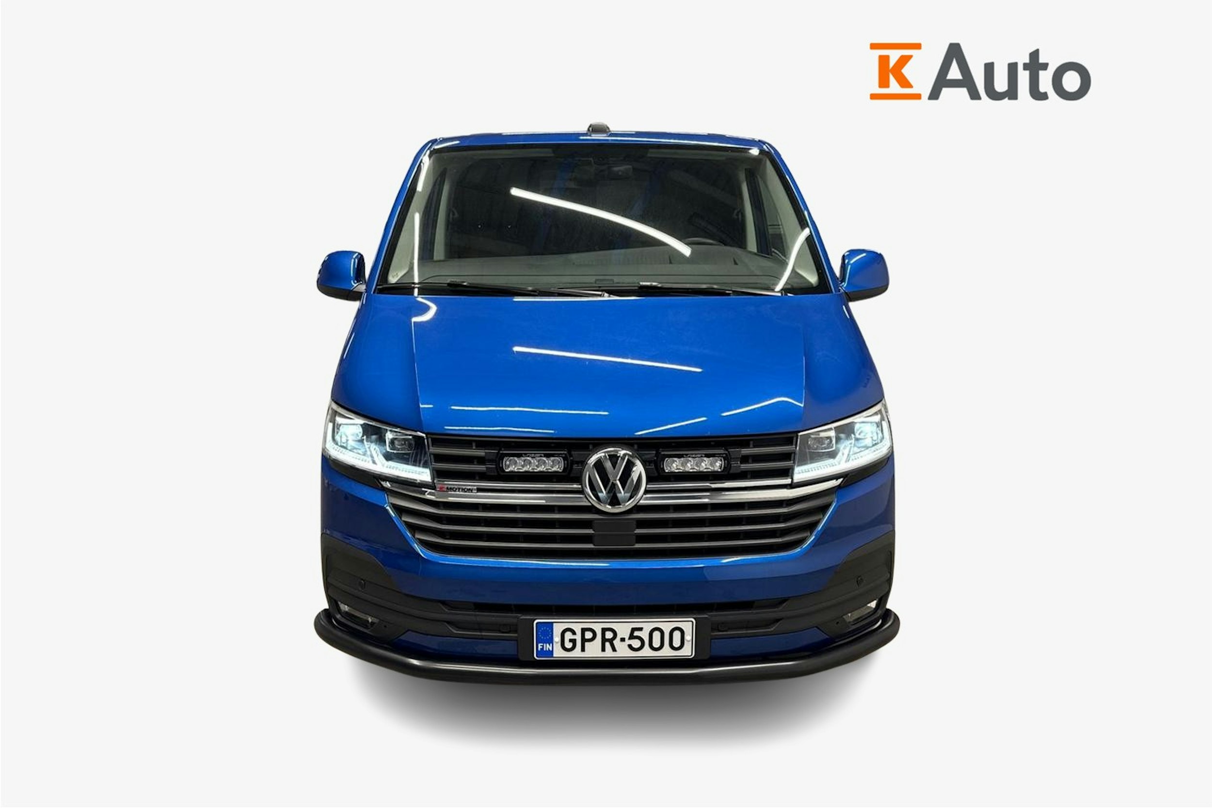 sininen Volkswagen Transporter 2024 kuva 4.