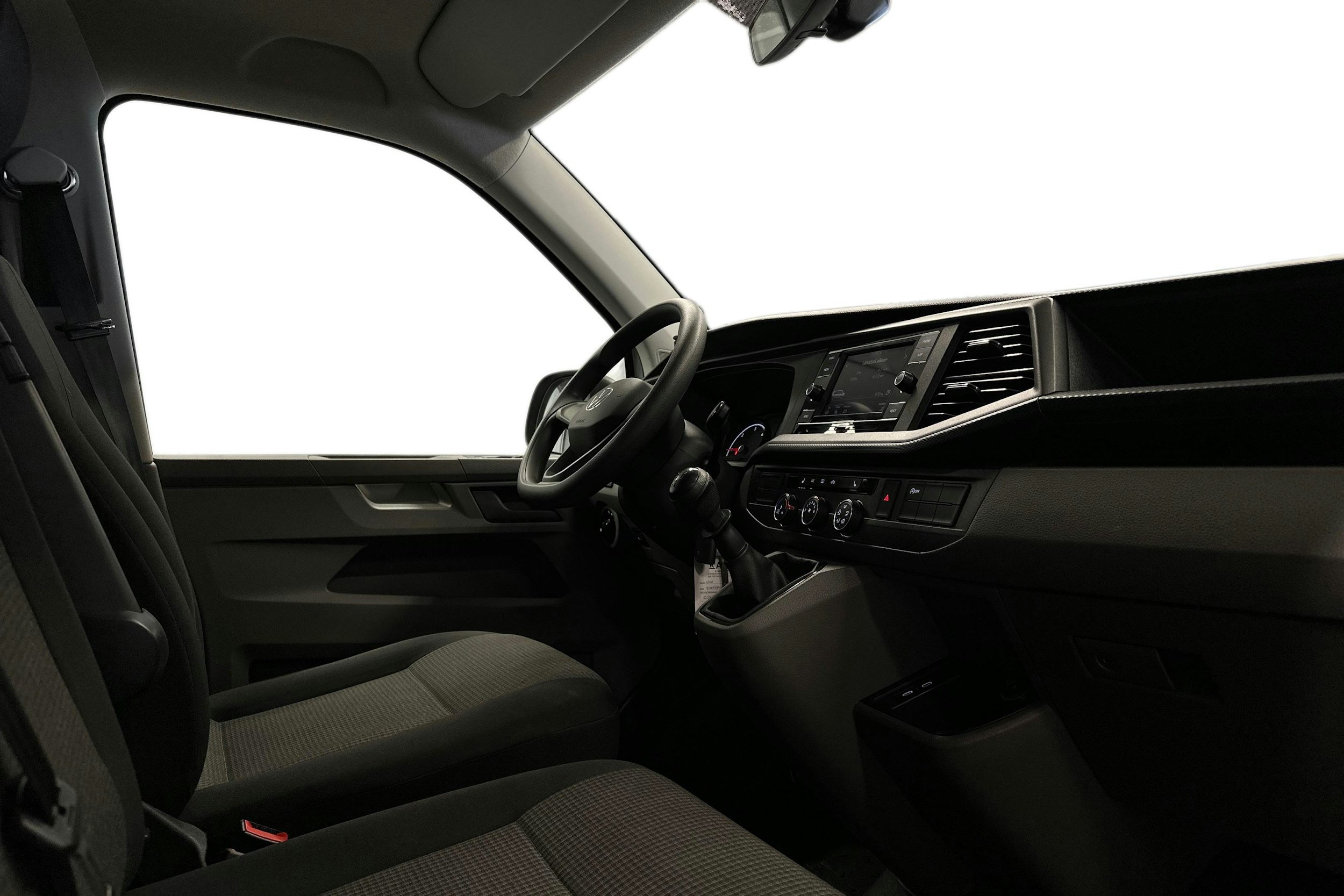 valkoinen Volkswagen Transporter 2024 kuva 9.