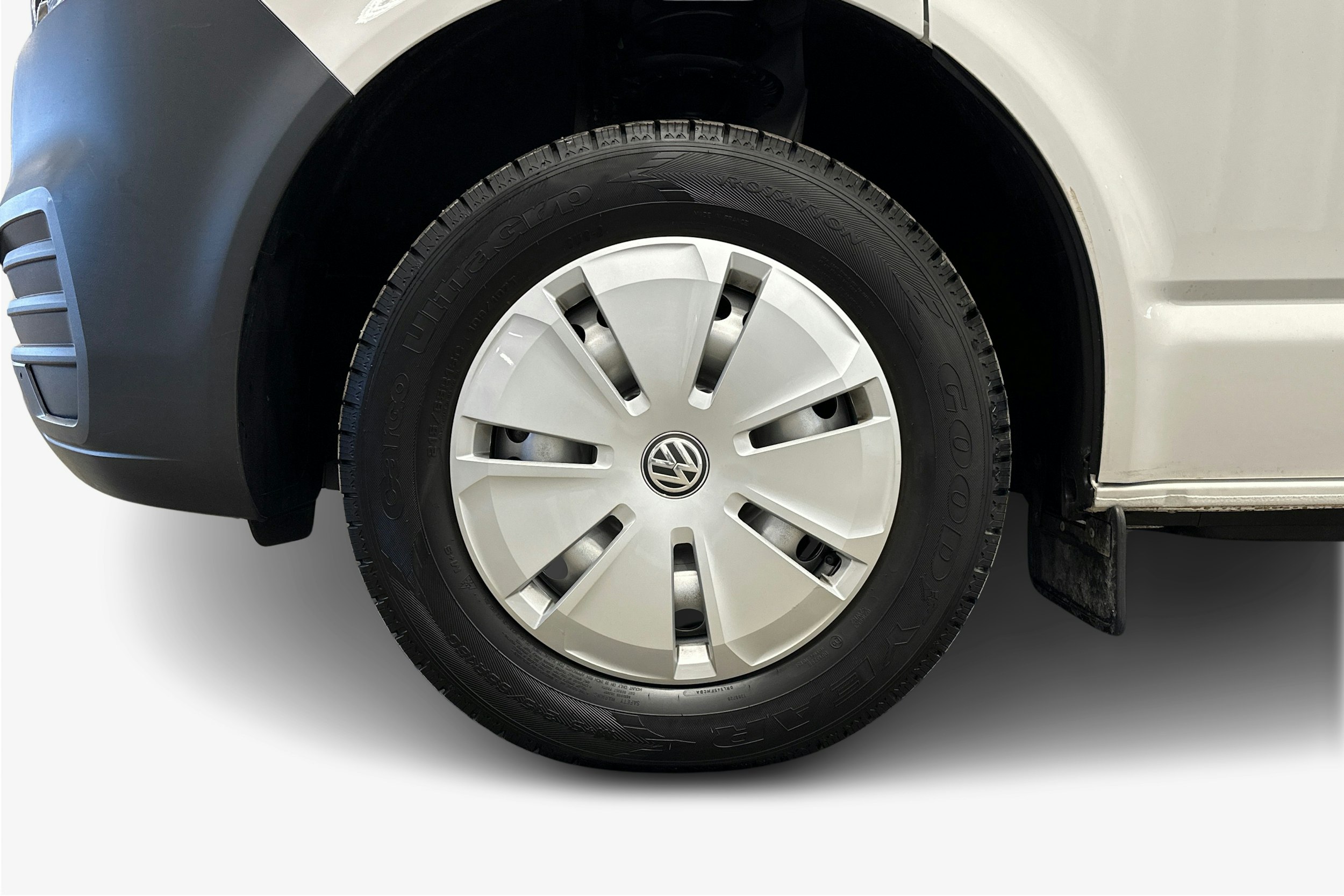 valkoinen Volkswagen Transporter 2024 kuva 11.