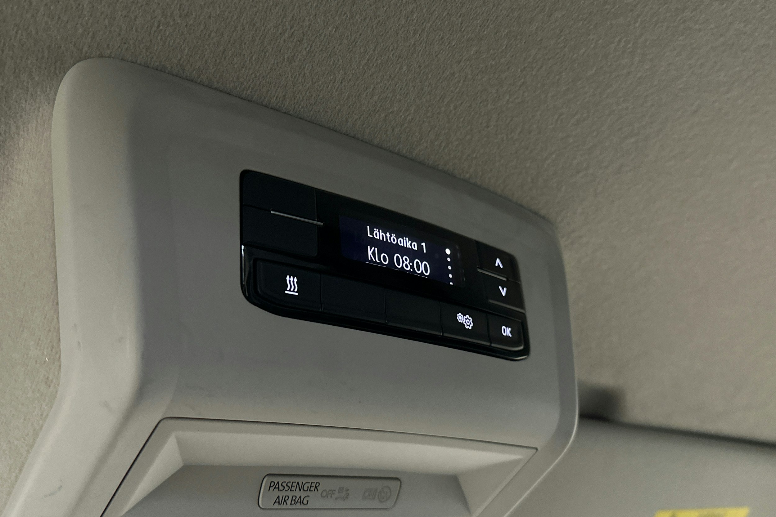 valkoinen Volkswagen Transporter 2024 kuva 17.