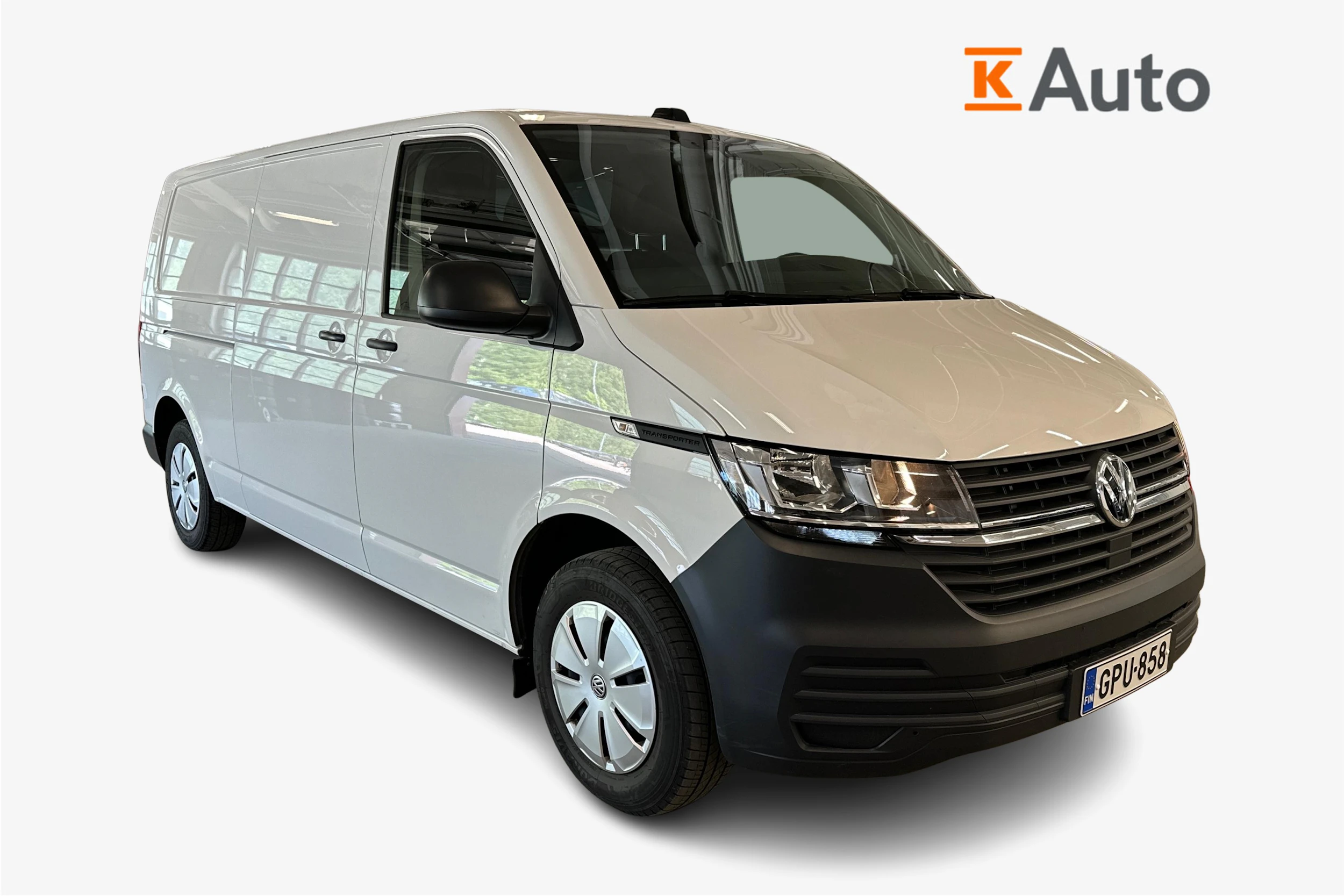 valkoinen Volkswagen Transporter 2024 kuva 1.