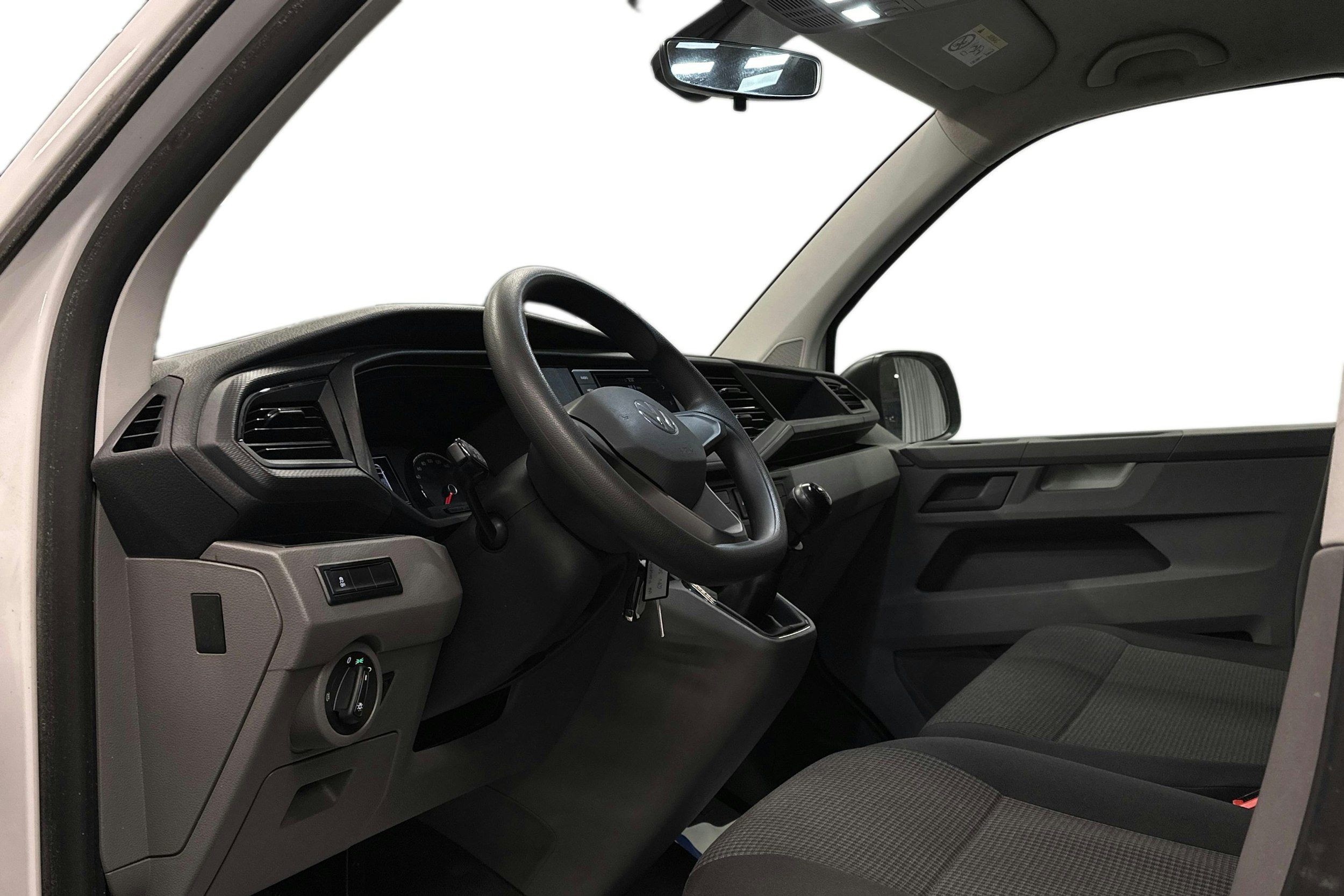 valkoinen Volkswagen Transporter 2024 kuva 8.