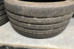 valkoinen Volkswagen Transporter 2024 kuva 27.