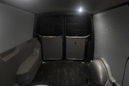 harmaa Volkswagen Transporter 2024 kuva 29.