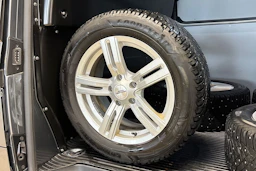 harmaa Volkswagen Transporter 2024 kuva 39.