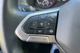 Musta Volkswagen TRANSPORTER 2024 kuva 15.
