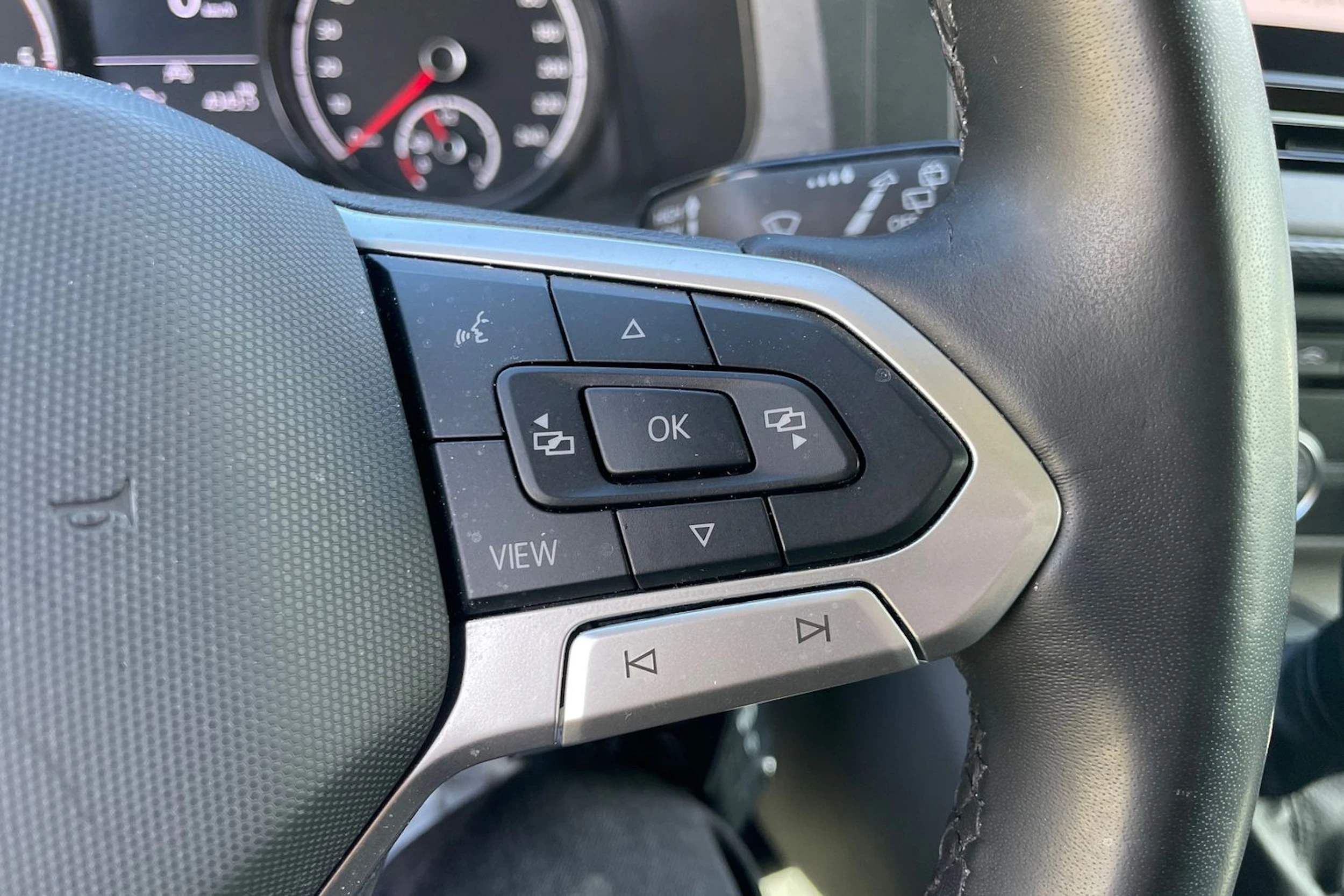 Musta Volkswagen TRANSPORTER 2024 kuva 16.