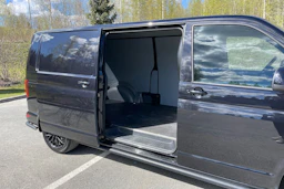Musta Volkswagen TRANSPORTER 2024 kuva 20.