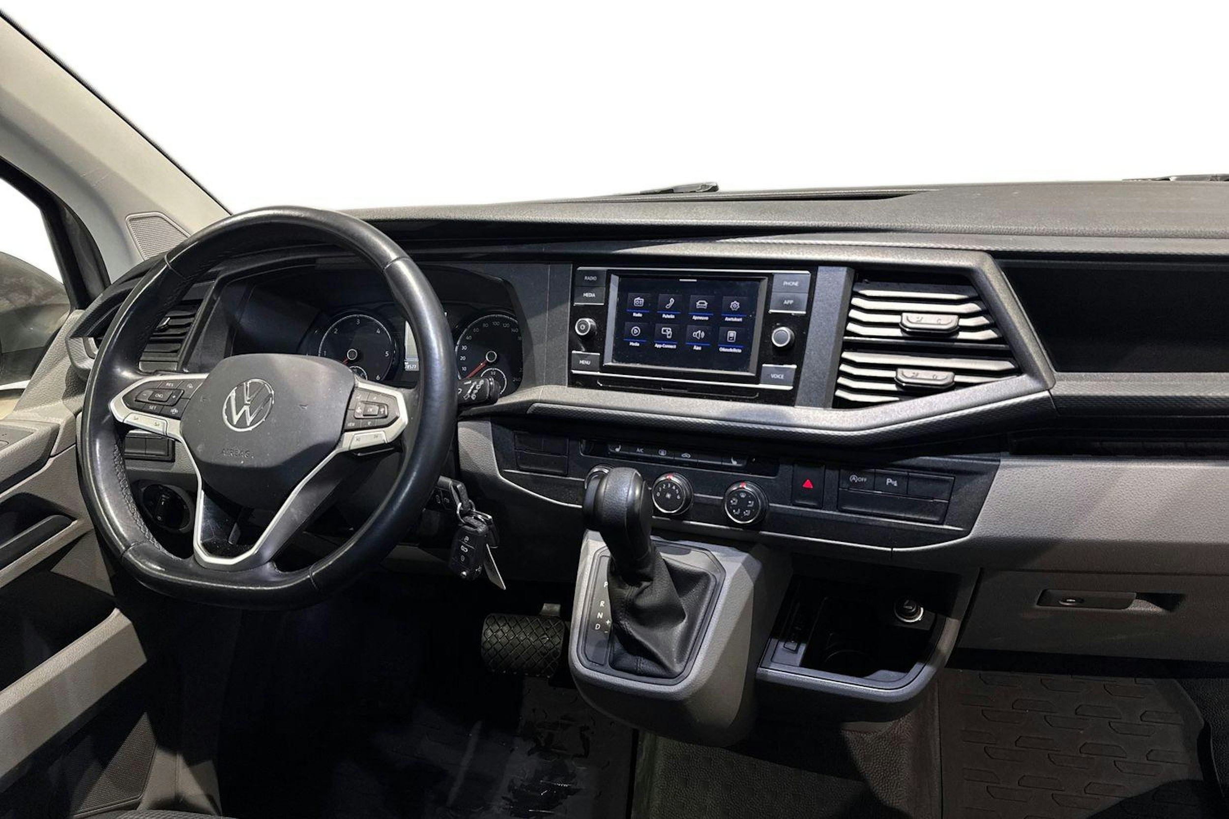 ruskea (beige) Volkswagen Transporter 2024 kuva 9.