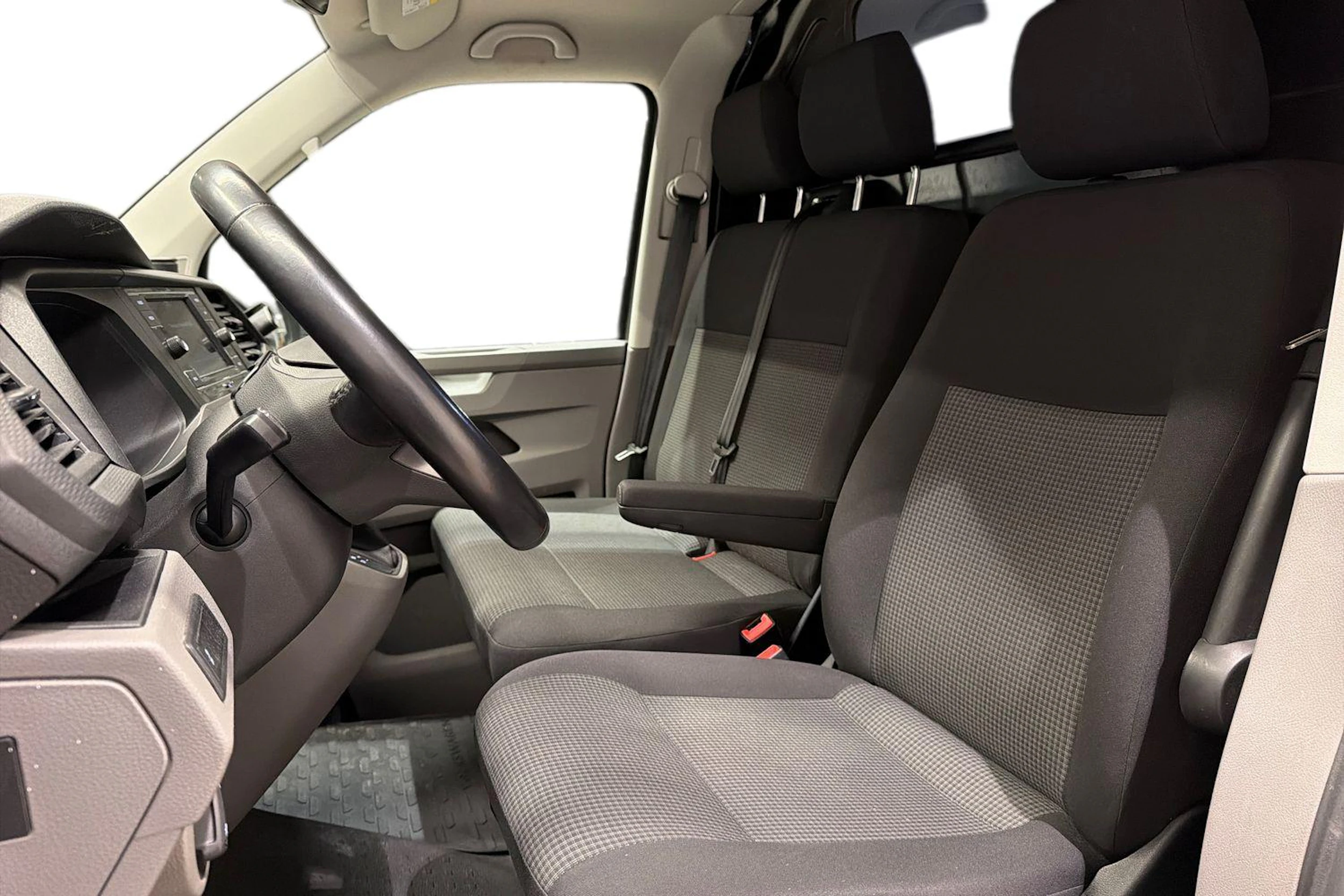 Ruskea (beige) Volkswagen TRANSPORTER 2024 kuva 11.