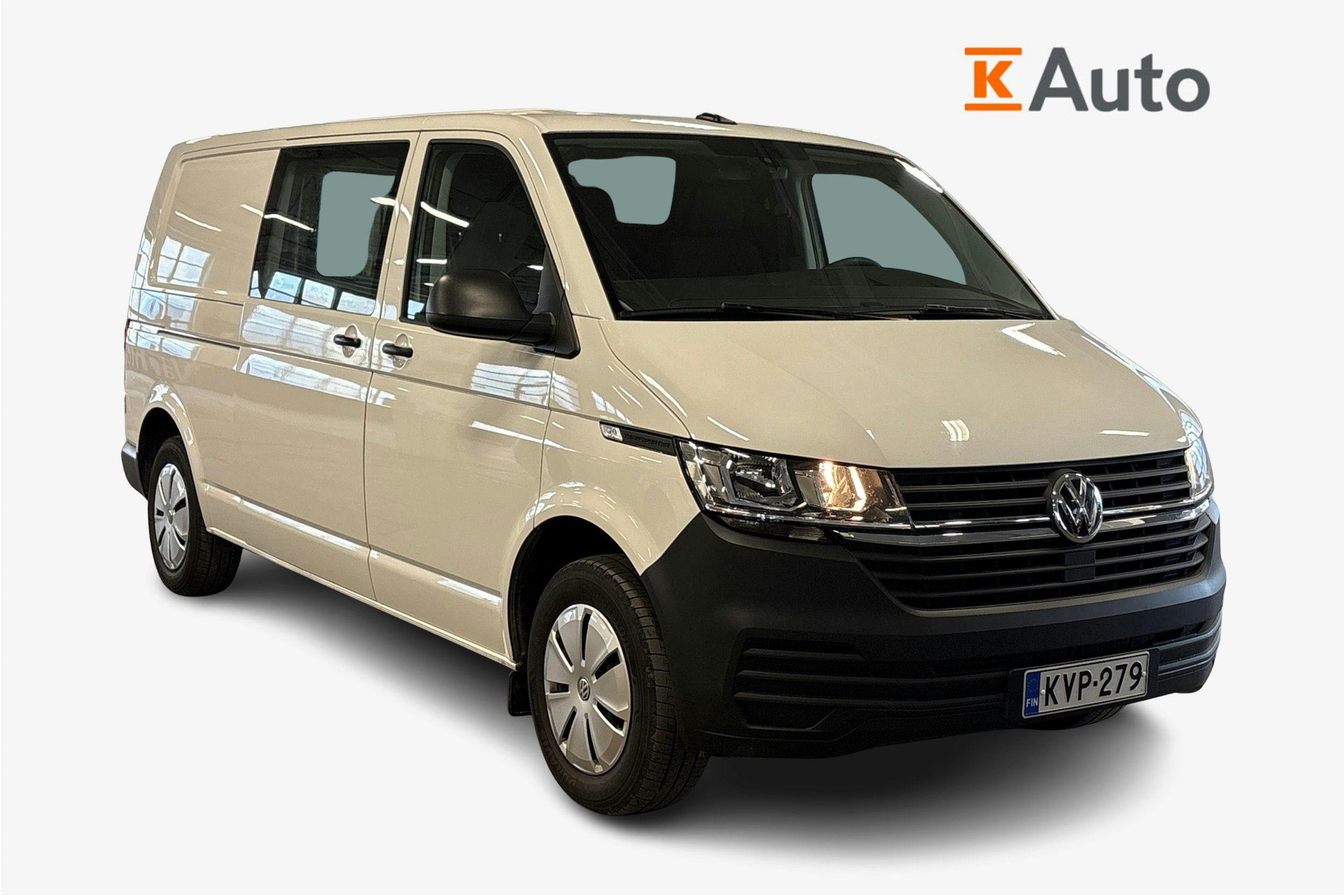 valkoinen Volkswagen Transporter 2024 kuva 1.