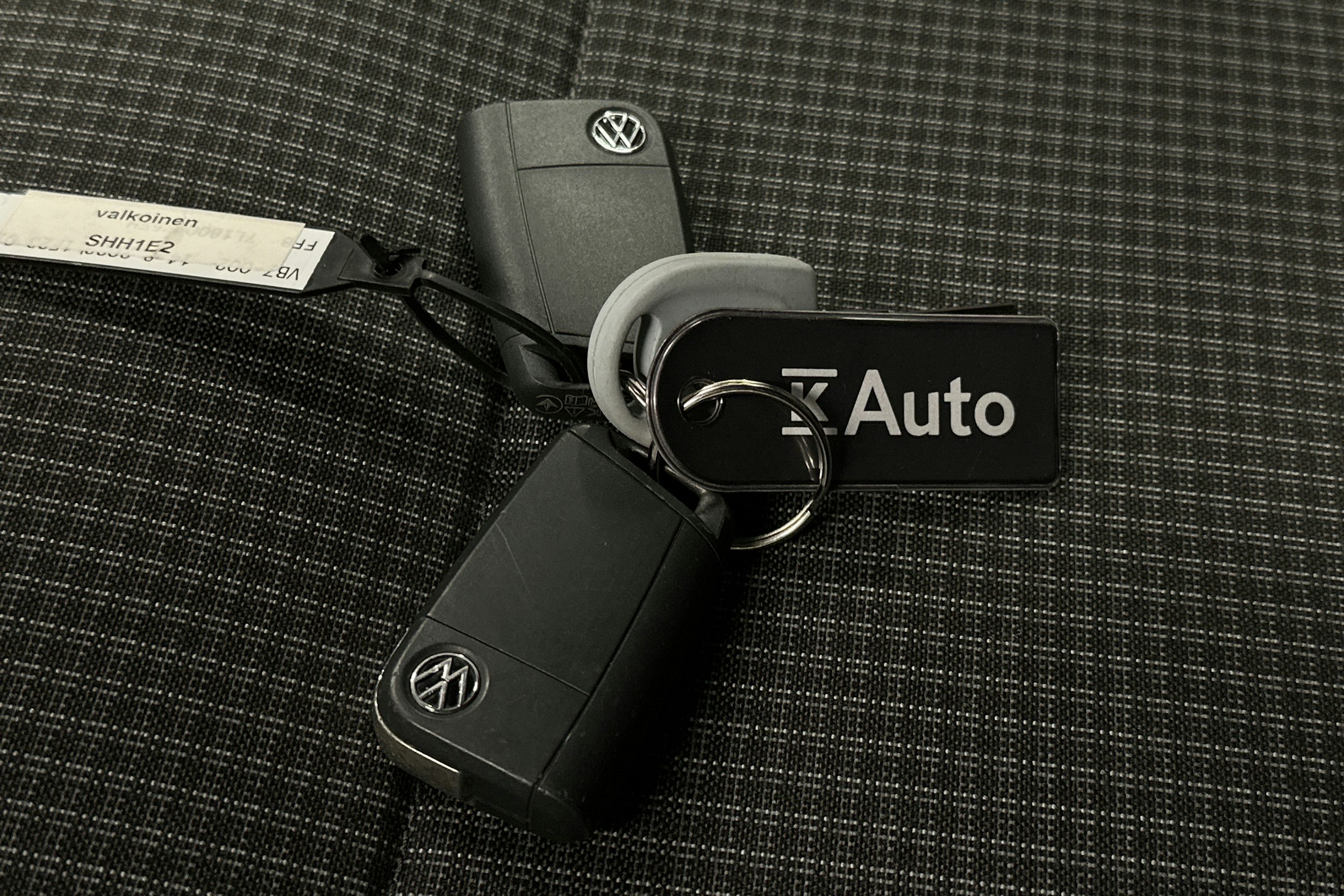 valkoinen Volkswagen Transporter 2024 kuva 21.