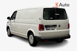 valkoinen Volkswagen Transporter 2024 kuva 3.