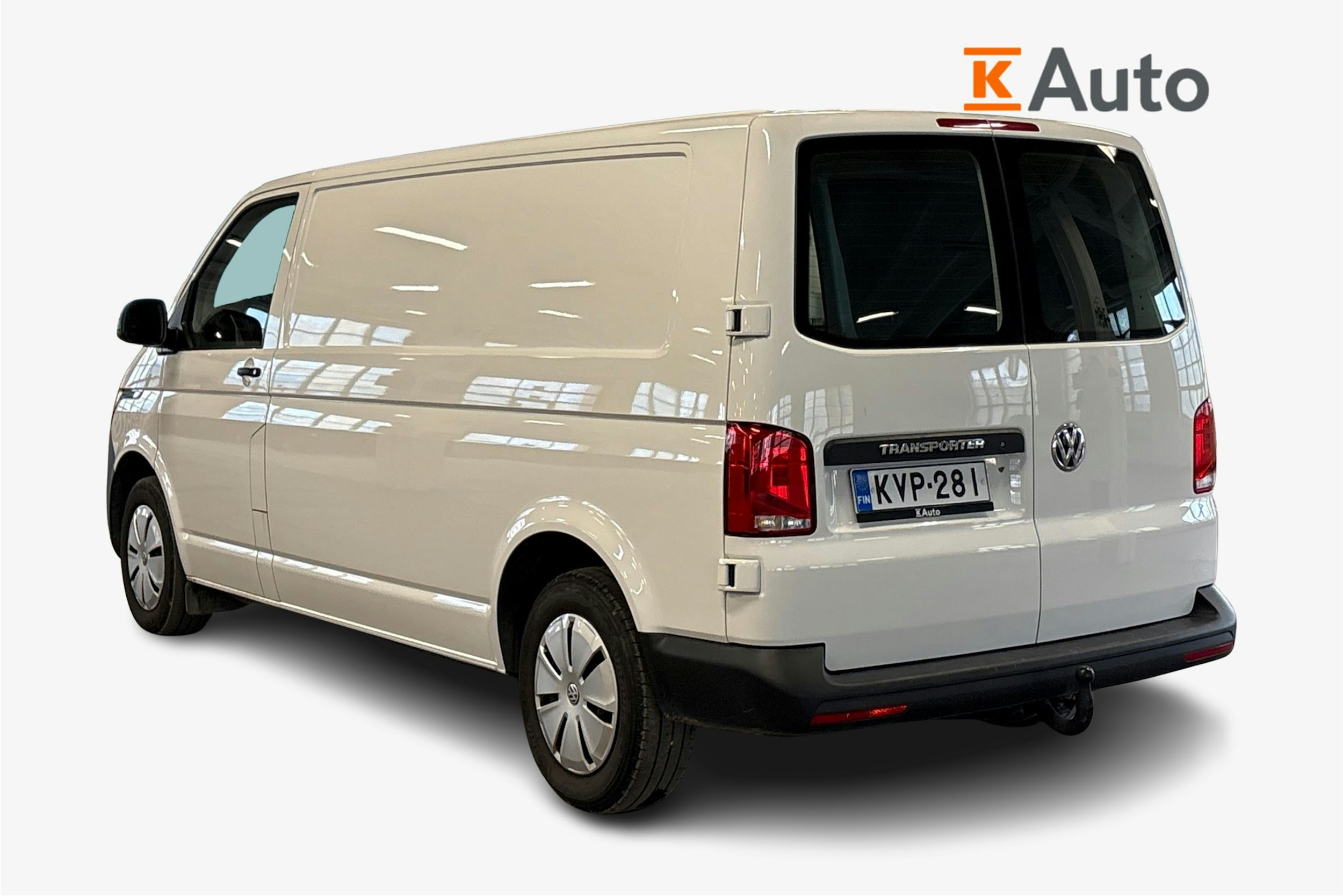 valkoinen Volkswagen Transporter 2024 kuva 2.