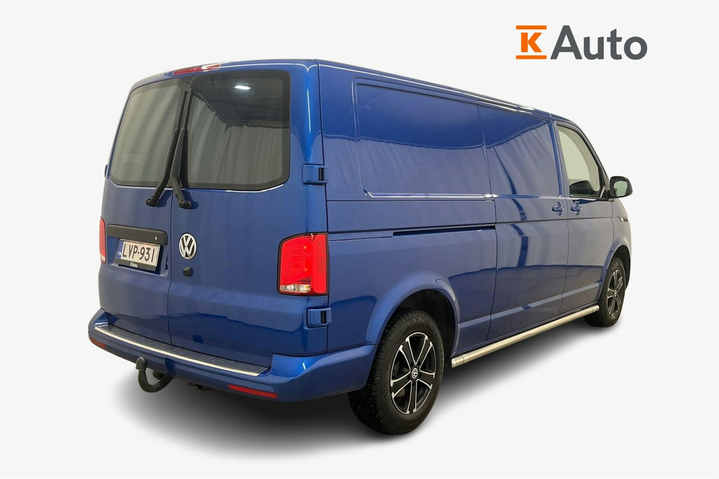 sininen Volkswagen Transporter 2024 kuva 3.