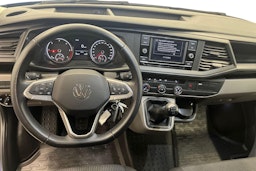 sininen Volkswagen Transporter 2024 kuva 9.