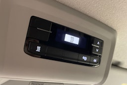 harmaa Volkswagen Transporter 2024 kuva 27.