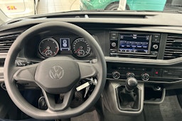 valkoinen Volkswagen Transporter 2024 kuva 7.