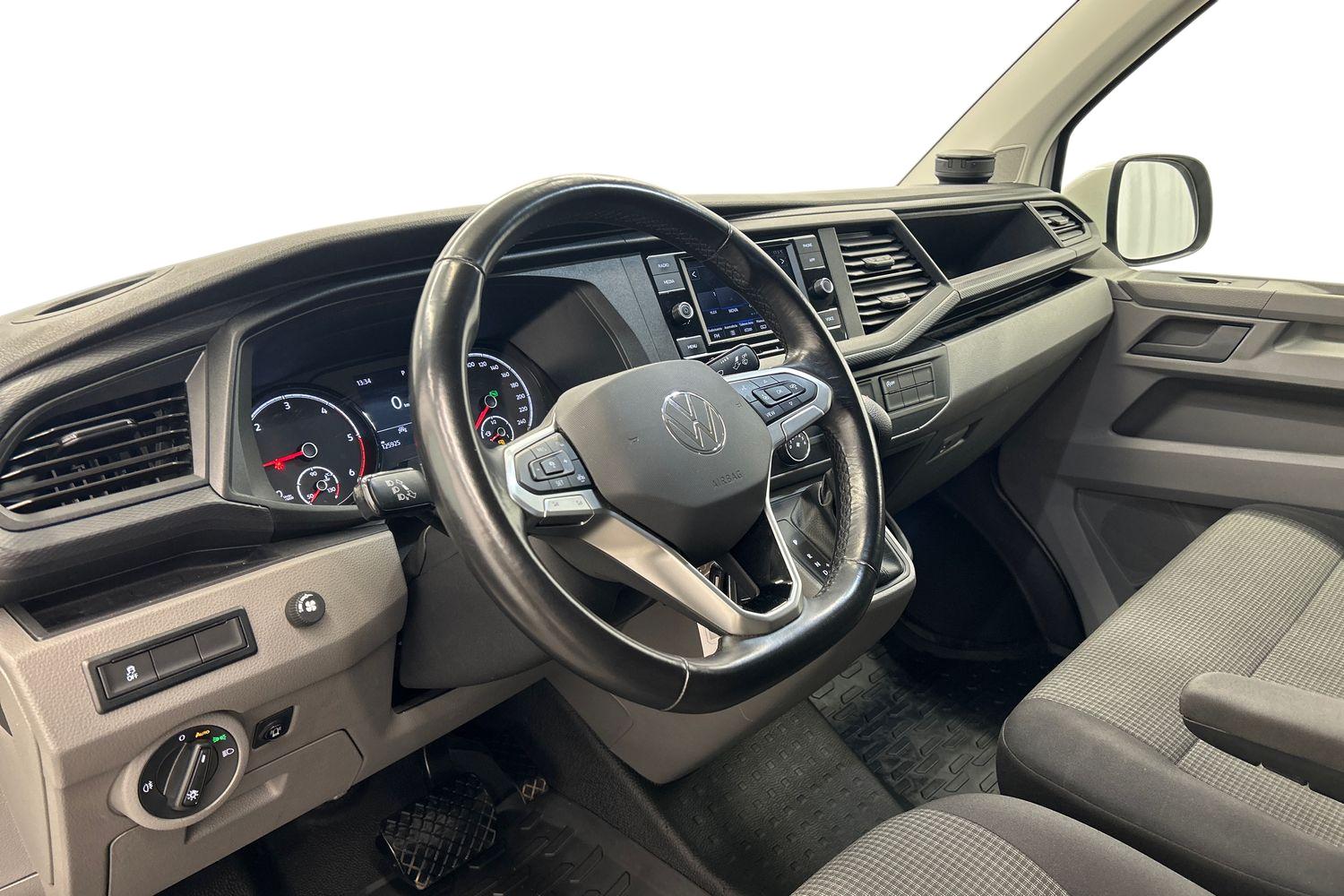 Volkswagen Transporter 2024, photo 6/30