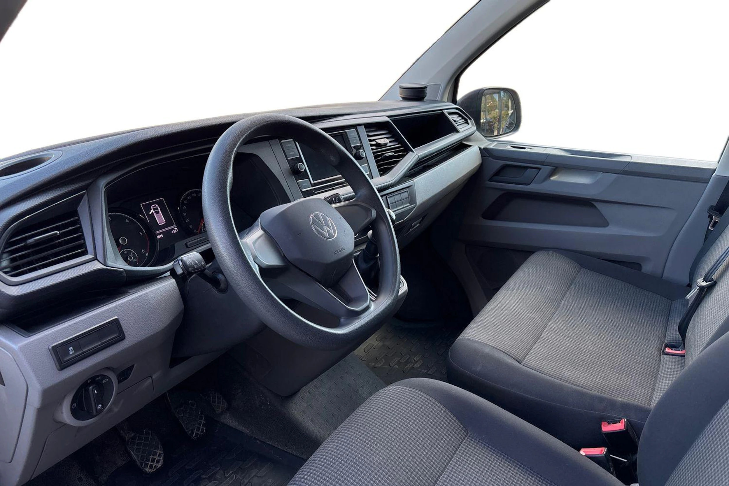 valkoinen Volkswagen Transporter 2024 kuva 3.