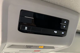 valkoinen Volkswagen Transporter 2024 kuva 23.