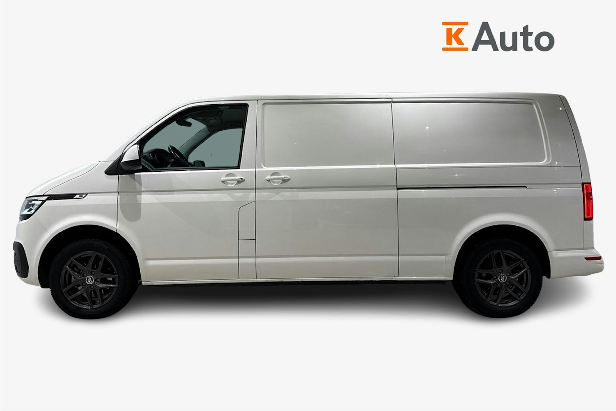 valkoinen Volkswagen Transporter 2024 kuva 7.