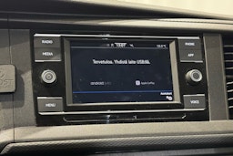 valkoinen Volkswagen Transporter 2024 kuva 22.