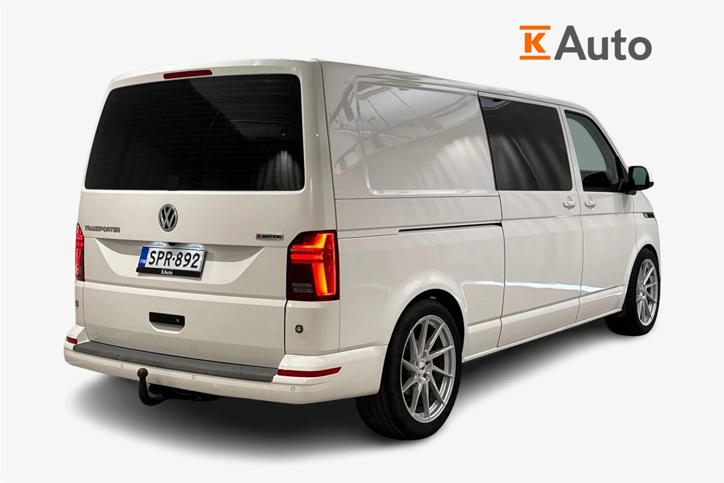 valkoinen Volkswagen Transporter 2024 kuva 3.