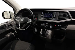 valkoinen Volkswagen Transporter 2024 kuva 9.