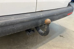 valkoinen Volkswagen Transporter 2024 kuva 4.