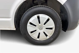 valkoinen Volkswagen Transporter 2024 kuva 12.