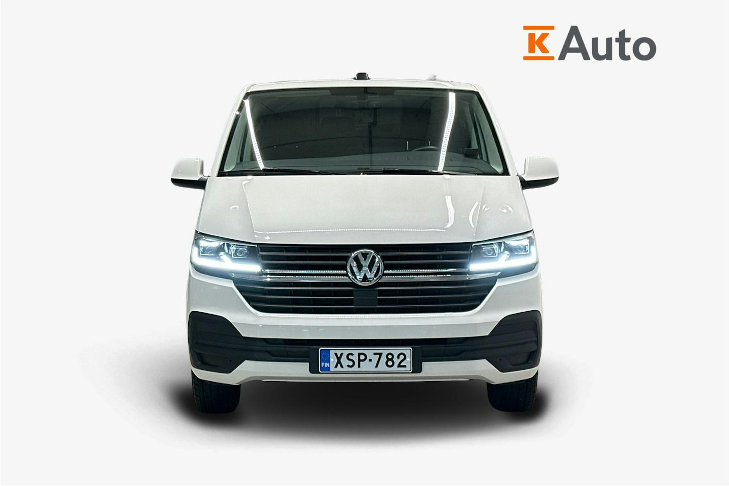 valkoinen Volkswagen Transporter 2024 kuva 5.