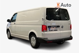 valkoinen Volkswagen Transporter 2024 kuva 2.