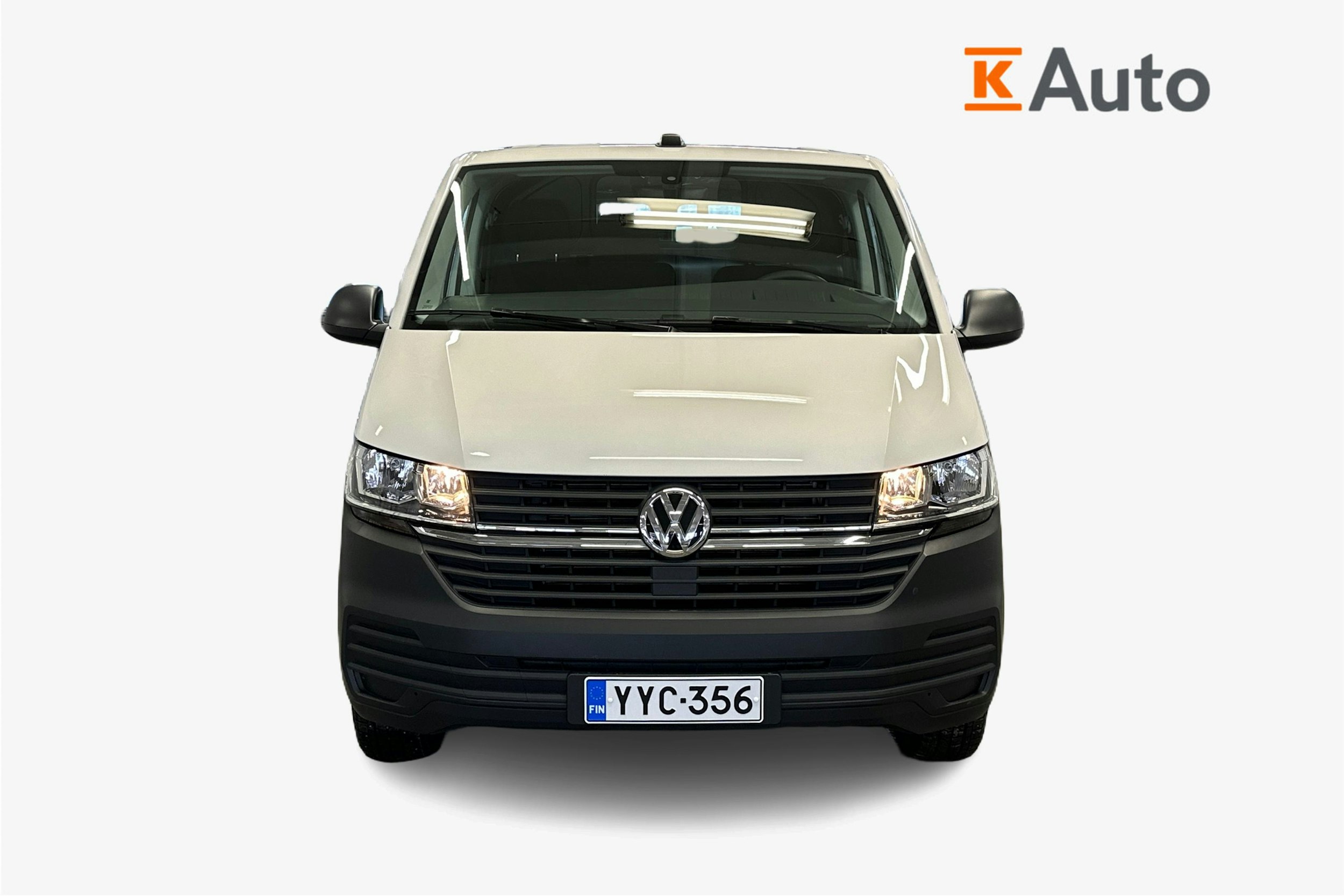valkoinen Volkswagen Transporter 2024 kuva 5.