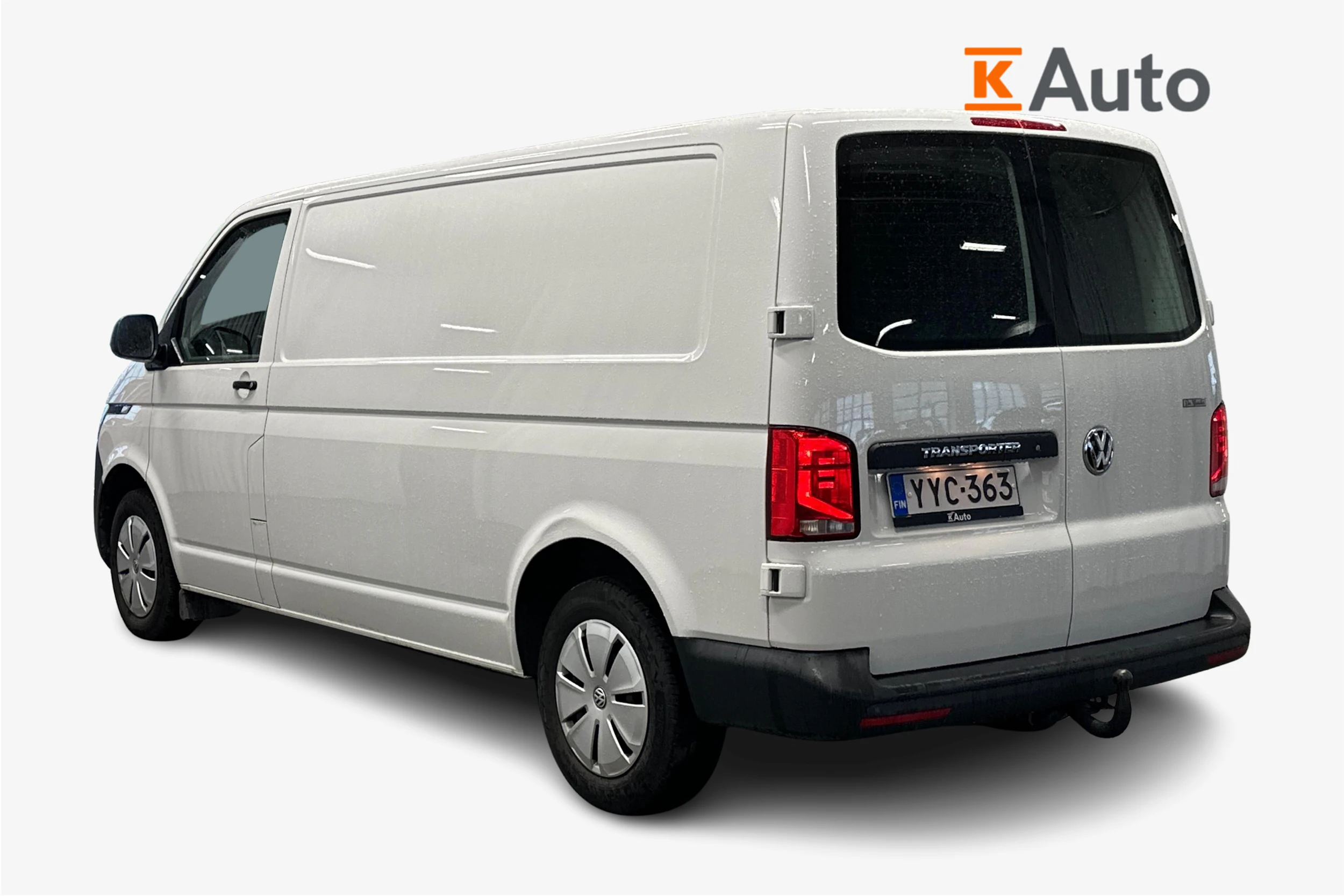 valkoinen Volkswagen Transporter 2024 kuva 2.