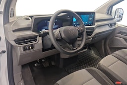 valkoinen Volkswagen Transporter 2025 kuva 8.