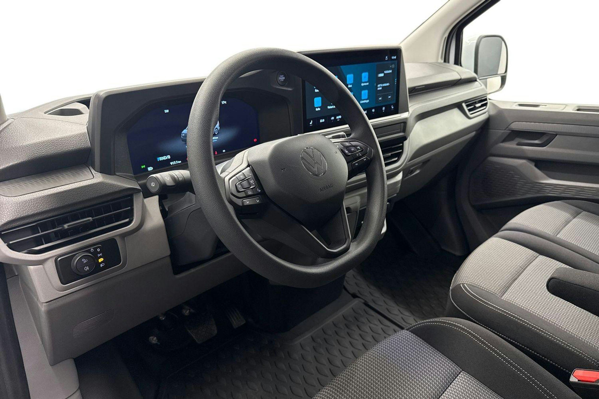 valkoinen Volkswagen Transporter 2025 kuva 8.