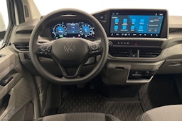 valkoinen Volkswagen Transporter 2025 kuva 9.