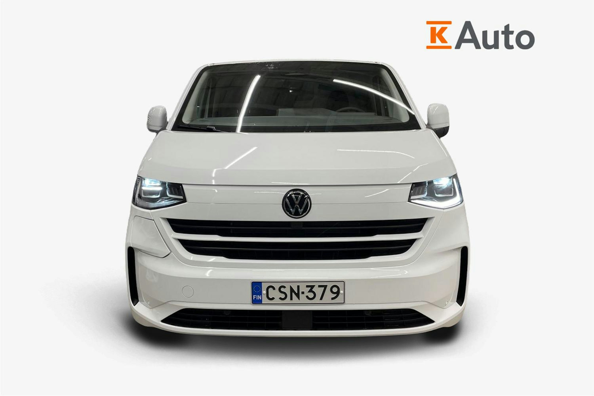 valkoinen Volkswagen Transporter 2025 kuva 2.