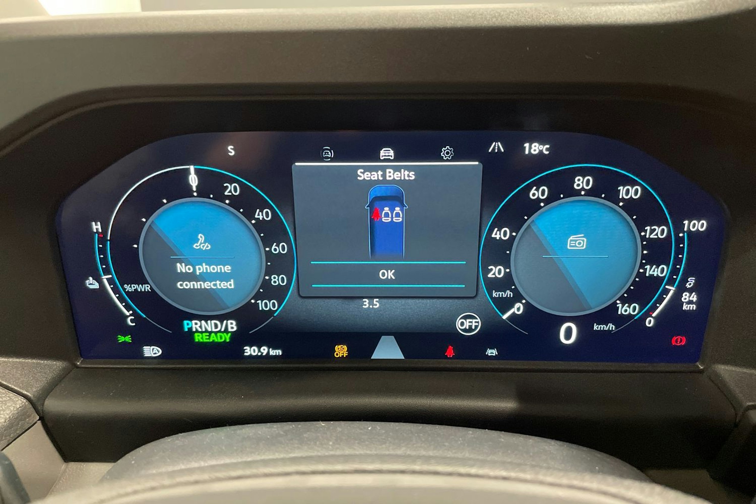 valkoinen Volkswagen e-Transporter 2025 kuva 33.