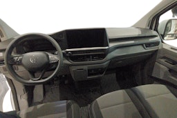 valkoinen Volkswagen Transporter 2025 kuva 7.