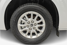 valkoinen Volkswagen Transporter 2025 kuva 9.