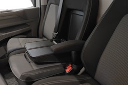 valkoinen Volkswagen Transporter 2025 kuva 18.