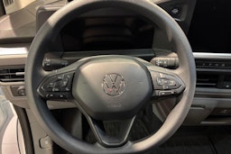 valkoinen Volkswagen Transporter 2025 kuva 9.